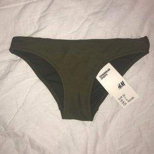 🌿 ARMY GREEN BIKINI BOTTOMS 🌿